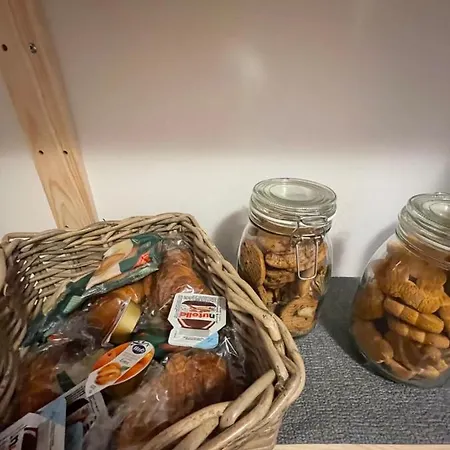 Alojamento de Acomodação e Pequeno-almoço Centro Nápoles