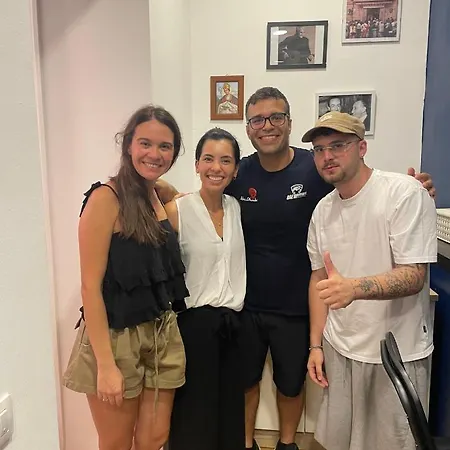 Alojamento de Acomodação e Pequeno-almoço Centro 4*