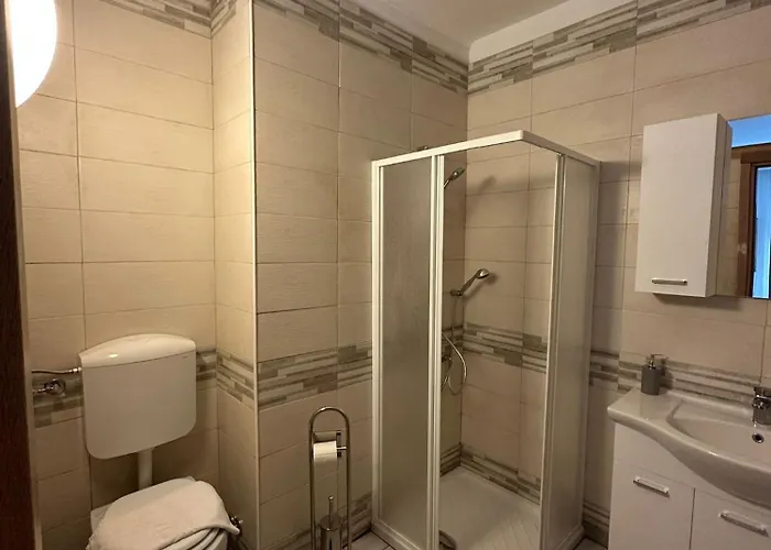 לינה וארוחת בוקר Centro Citta 4*